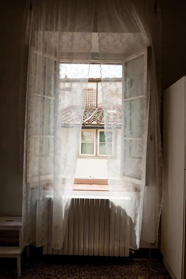 Artistic Home Florence 0*,